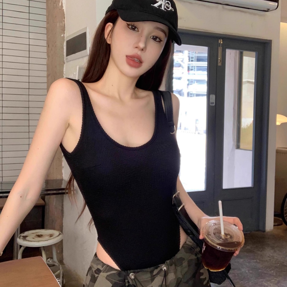 Tank Top Ribbed - สีดํา Strappy บอดี้สูทเซ็กซี่ Backless Ribbed Bodysuit