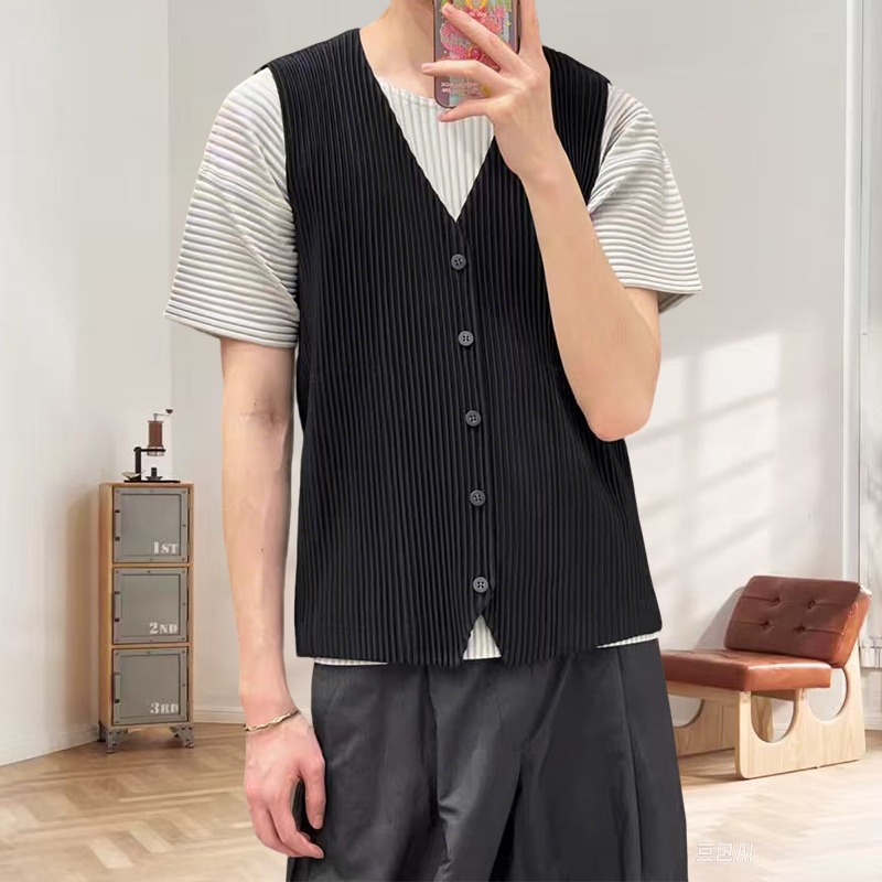 Undershirt Crew Neck - Miyake จีบ Original เสื้อกล้ามเสื้อกล้ามผู้ชายจีบรุ่นคลาสสิก 2025 ฤดูใบไม้ผลิและฤดูร้อนหลวมสบายๆ