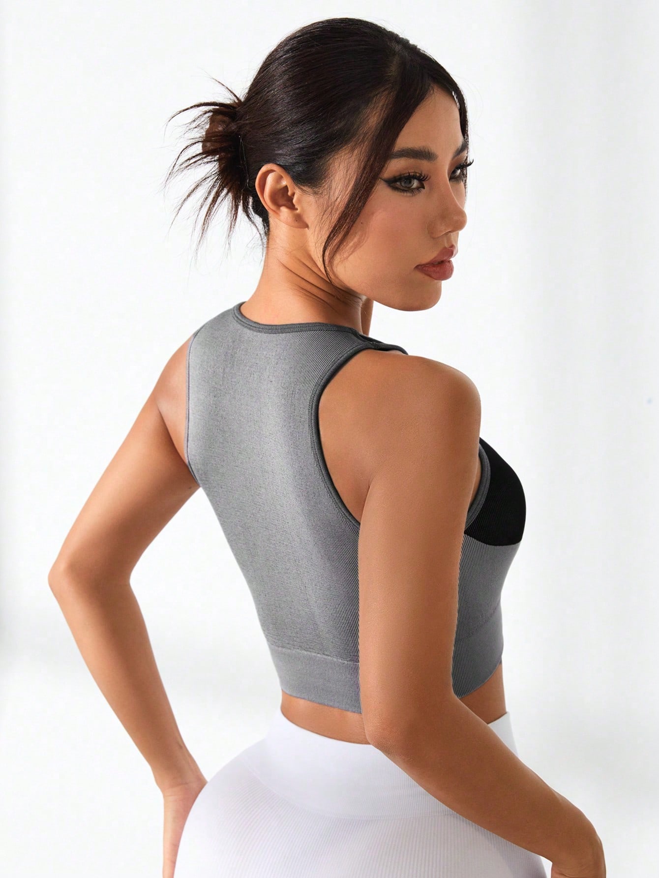 เสื้อกล้ามครอปผู้หญิง คอวี แต่ - Tank Top Ribbed บทวิจารณ์และราคา